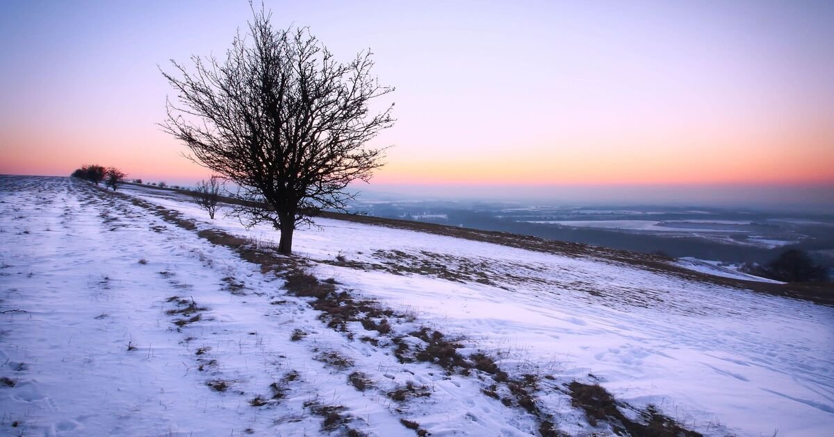 Snow Forecasts Warn of Disruptive Weather Across 17 UK Counties