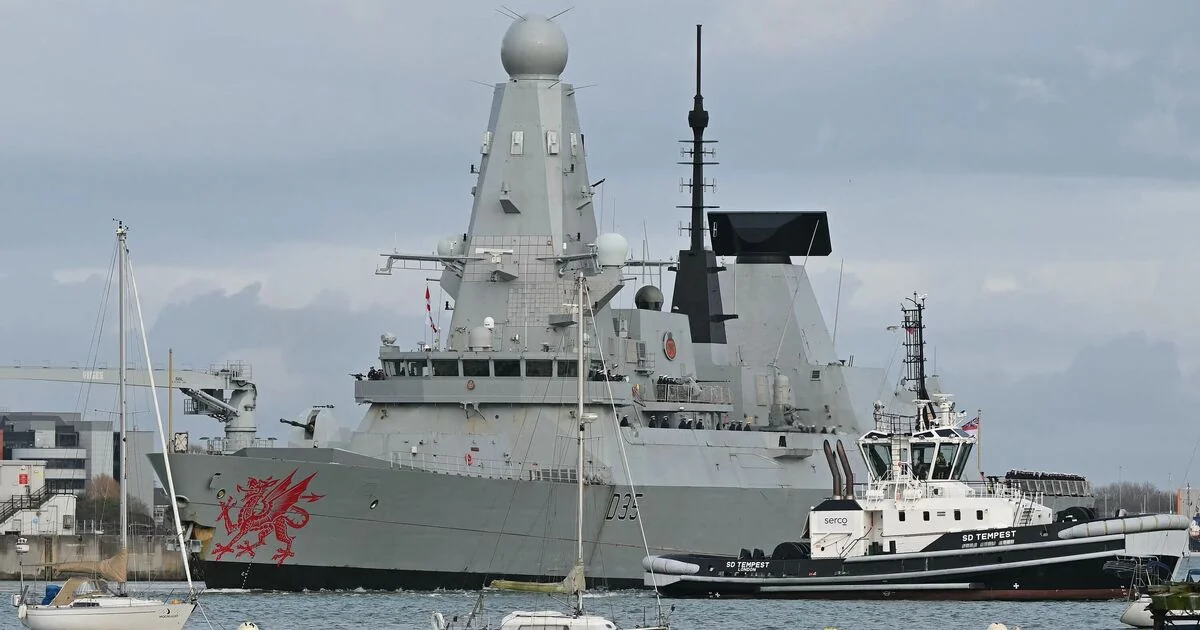 UK Considers Minesweepers and Drones to Secure Strait of Hormuz