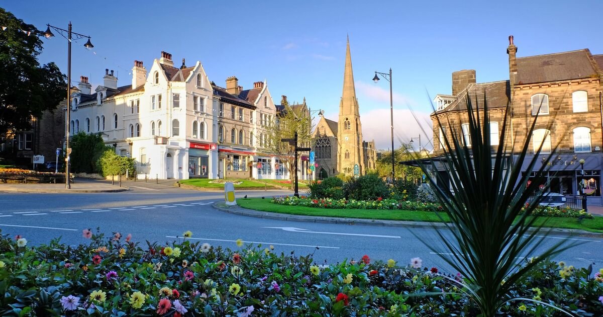 UK Town Named Best Place to Live for Charming Boutiques and Community Spirit