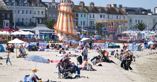 Met Office Issues Heatwave Alerts as UK Prepares for 33°C Temperatures