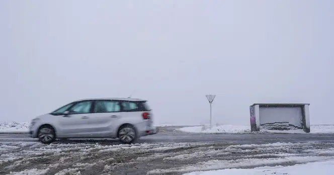 UK Weather Forecasts Predict 84-Hour Snowfall in May Across 17 Counties