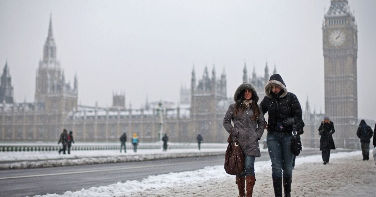 Heavy Snowfall Expected to Disrupt Southern UK Regions, Warns Met Office