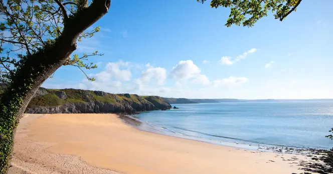 Yorkshire Beach Compared to Caribbean for Its Pristine Beauty and Seclusion