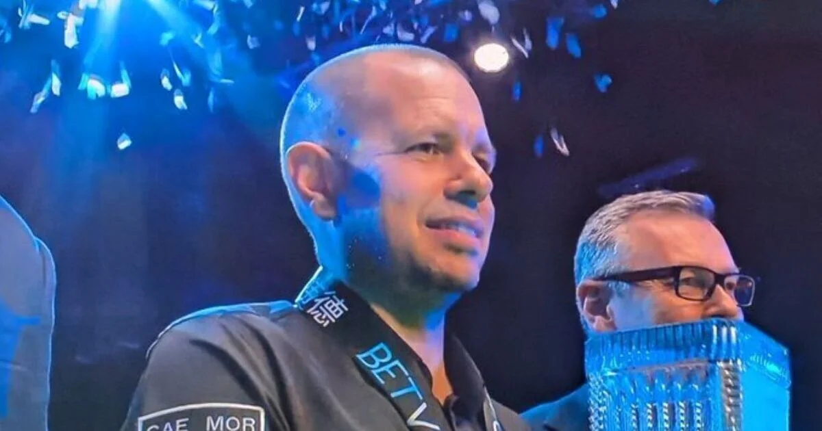 Welsh Open Champion Barry Hawkins Shares Emotional Struggles in Interview
