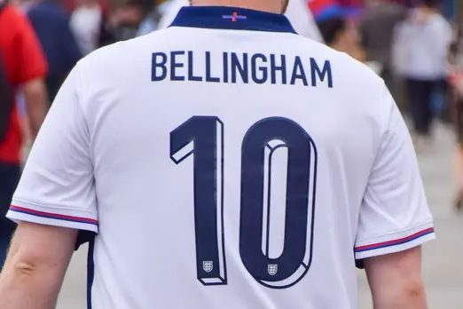 Football Fans Report Attacks in Benidorm for Wearing England Shirts