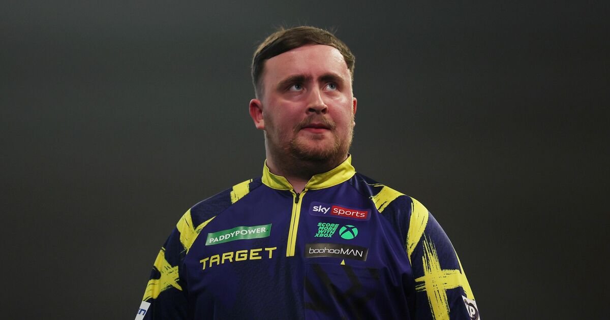 Luke Littler Advances in World Darts Championship After Chris Dobey's Shock Exit
