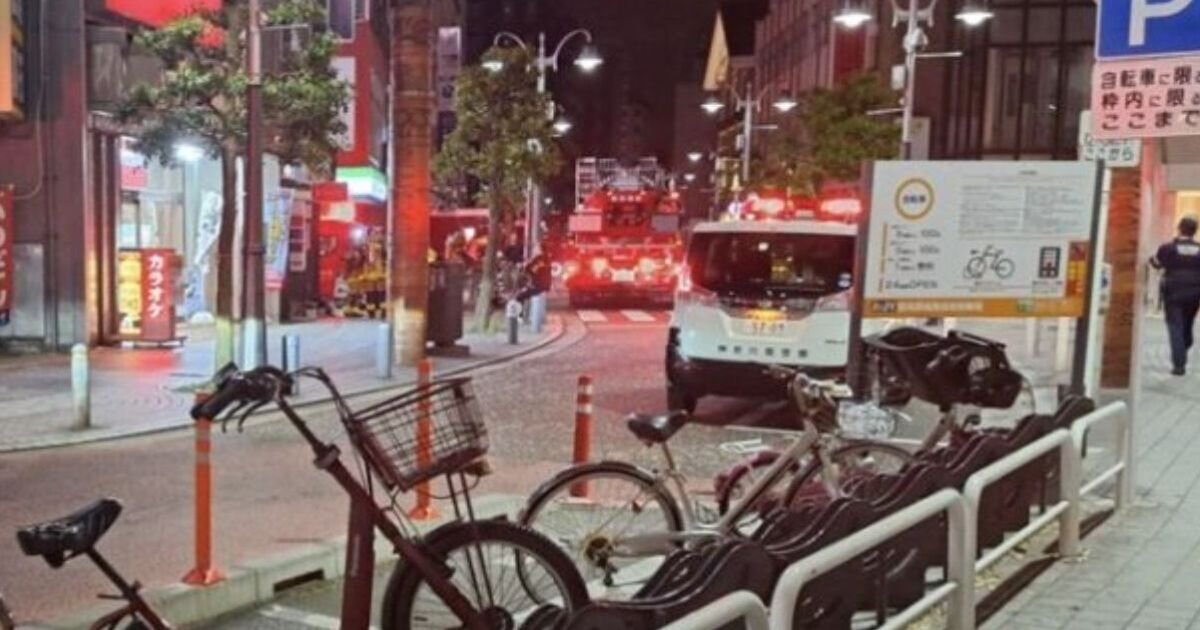 Fire Engulfs Five Homes in Yokohama's Tsurumi Ward, Investigation Underway